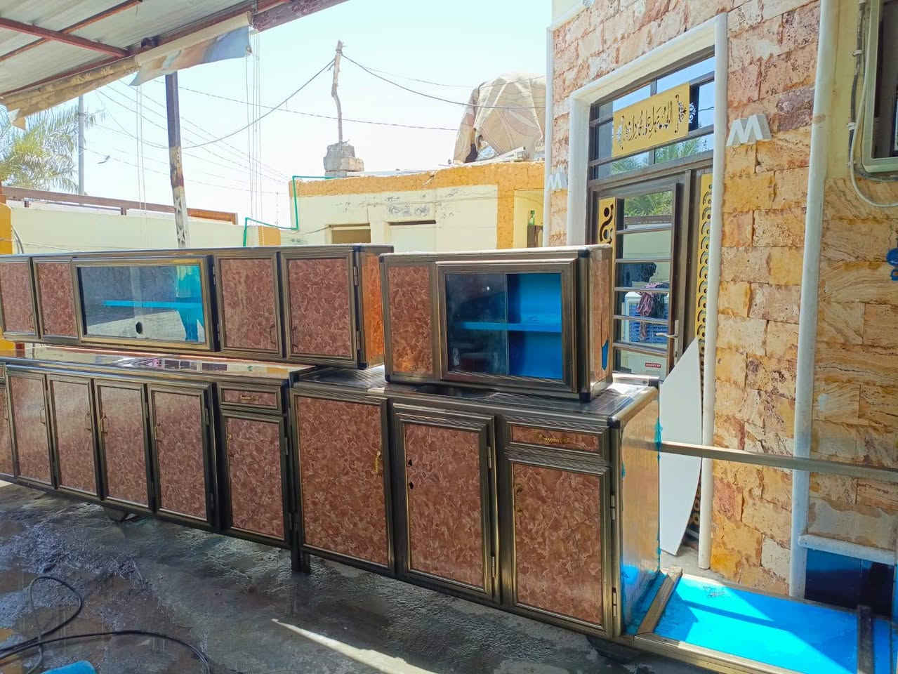 كاونتر 5 متر كلش جديد استخدام كلش قليل
الداخل ماته شوفت عينك ماعون ممحطوط بي
كلش نضيف وتسكام سعره 340  مكان بابل لكفل
***********
