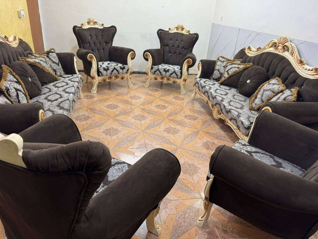 تخم زان تركي ١٠ مقعد اخو الجديد ولا غلطه ***********
