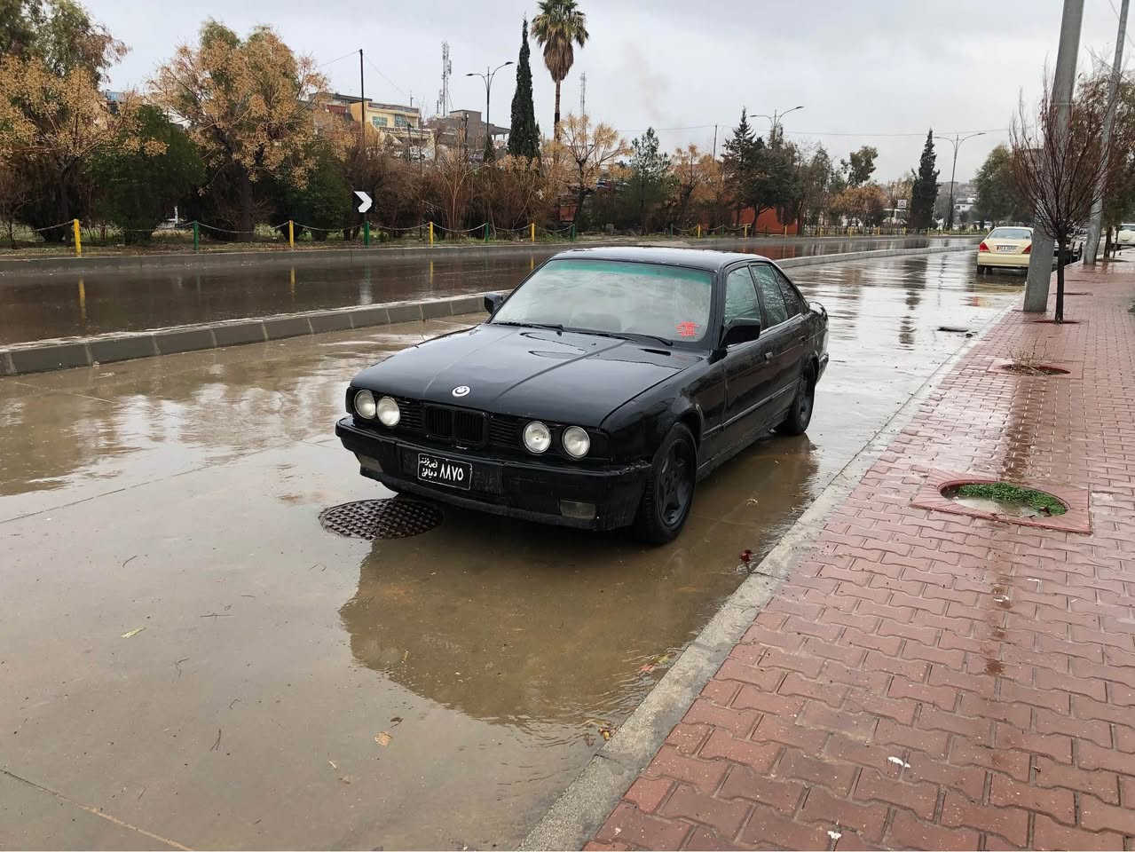 بسم اللە  
 فرۆشتن و  گۆڕینۆ   520i      علوجە   مۆدیل ١٩٩٢ بە شەرتی  مالی مەدەنی مەکینە  کەبس  گیڕ عادی  فول عادیە     ڕەشی  قەتران  دەعمی  قورسی نیە  وەرگەراو نیە سەیارەکە    زۆر   ریک و  پیکە   مەکینە  و گیر  و موسو  بڕاوە و ئەکسل   بە شەرتی  فیتەر  

 لە  سلیمانیم   مەمنونم  ئە گەر مشتەری نیت   سەرمان  مەیەشینە    
 قیست و قەرز و مدەم نیە   ***********  وەتس ئەپی  لەسەرە السليمانية, العراق
