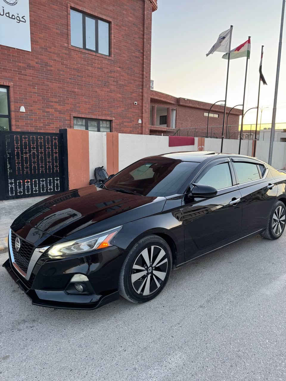 Nissan Altima SL 2019
.
دوو پارجه بوياغ بونيد و جاملغ دواوة بةس ليخشاندن 
بةبي ئيرباگ هيج ئيرباگى نةتةقيوه 
بةبي ناو كردن هيج ناوي نةگردوه هيج
.
رةقةمي سليماني تا ٢٠٢٧ تازةية 
.
فوول فوول سلايد رادار هةموو لاكان رادار ئاوينةكان خةتي جادا كوشن و سوكان هيتةر  و حساس  
فول جوانكاري بو كراوه هةموو جوانكاريكان 
جوار تايةي لووك
. 
زور جوانتره له وينةكان 
شوين كلار و سليماني
.
***********
سعریشی ١٤٩ $ یە ❌. السليمانية, العراق
