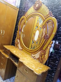 ميز تواليت • جرباية • عددهن ٢