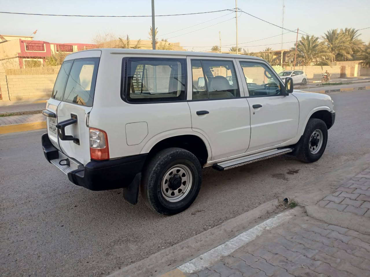 السلام عليكم
نيسان باترول 2002 
ديالى بلدروز تحويل مباشر ثاني يوم 
تبريد تدفئه شغال لوگير شغال
سياره نضيفه ما طالعه للصيد نفس الصوره 
السعر 125 وبيهة مجال 
الرقم ***********
