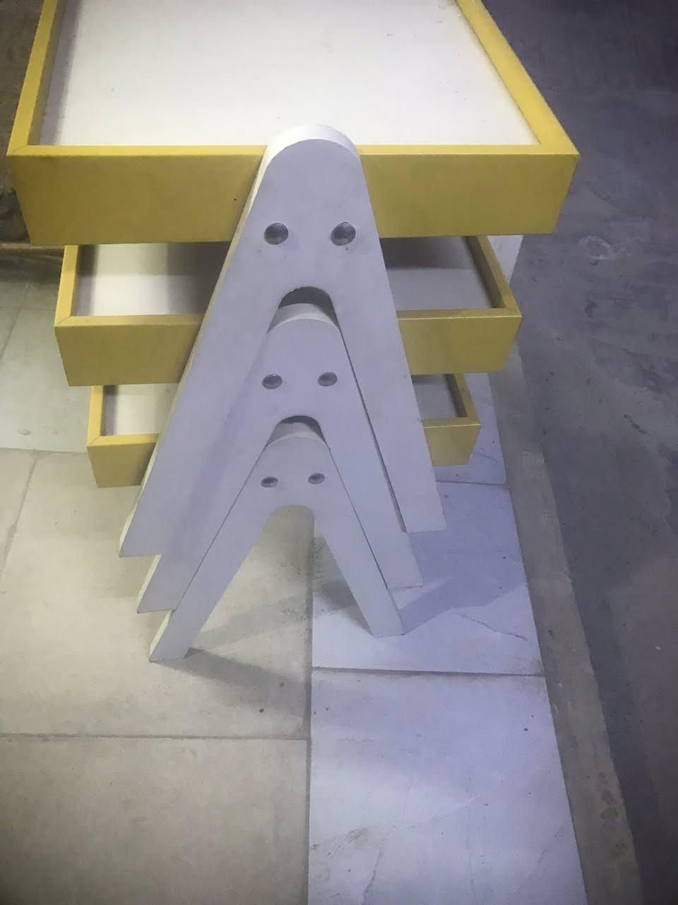 طبلات عدد ٣ للبيع ترتيبهم بهذا الشكل ماياخذون مكان سعرهم ٢٥ يرهمون ديكور


**إذا كنت صاحب هذا الإعلان وتريد حذفه لأي سبب، رجاءا أرسل رسالة إلى الدعم الفني**