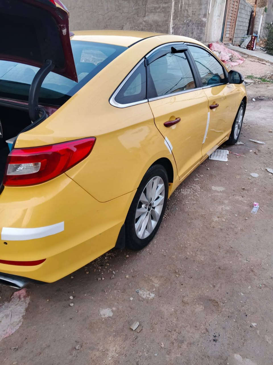 سوناتا للبيع موديل 2015 السيارة تدفءة تبريد خير من اللة
حادثه الأمريكي جاملغ وبنيد السيارة جاهزة تخم تاير جديد  صدر جديد منضومة زنون جديد السعر 115$ وبيهة مجال ترهم مراوس 

رقم الهاتف  ***********
