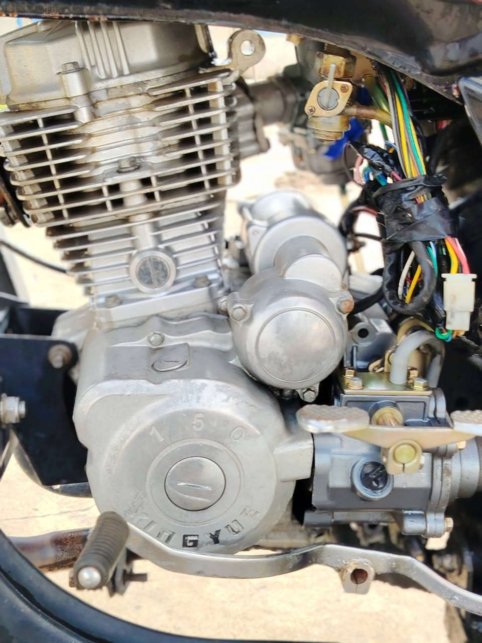 ستوته لبيع موديل2021
شرط محرك وشاصي
مرسله ***********
