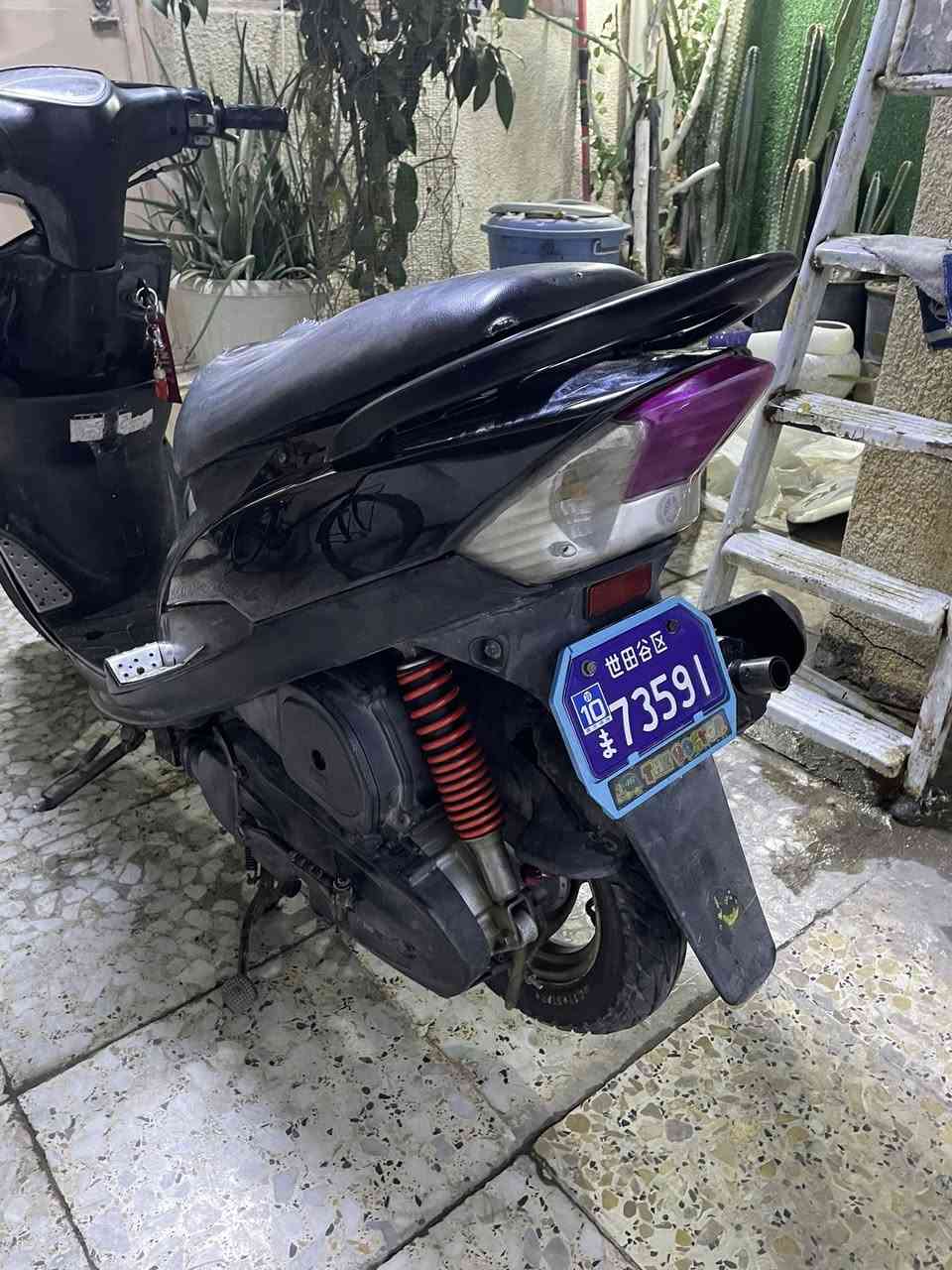 سلام عليكم
ماكس عدله بلاديه للبيع تريد كفرات لسوده او لرصاصيه 

مكاني بغداد حريه سعر خاص

رقم ***********بي واتساب
