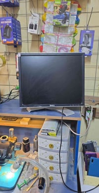 اتش بي • شاشة ٢٤ • يو اس بي٤