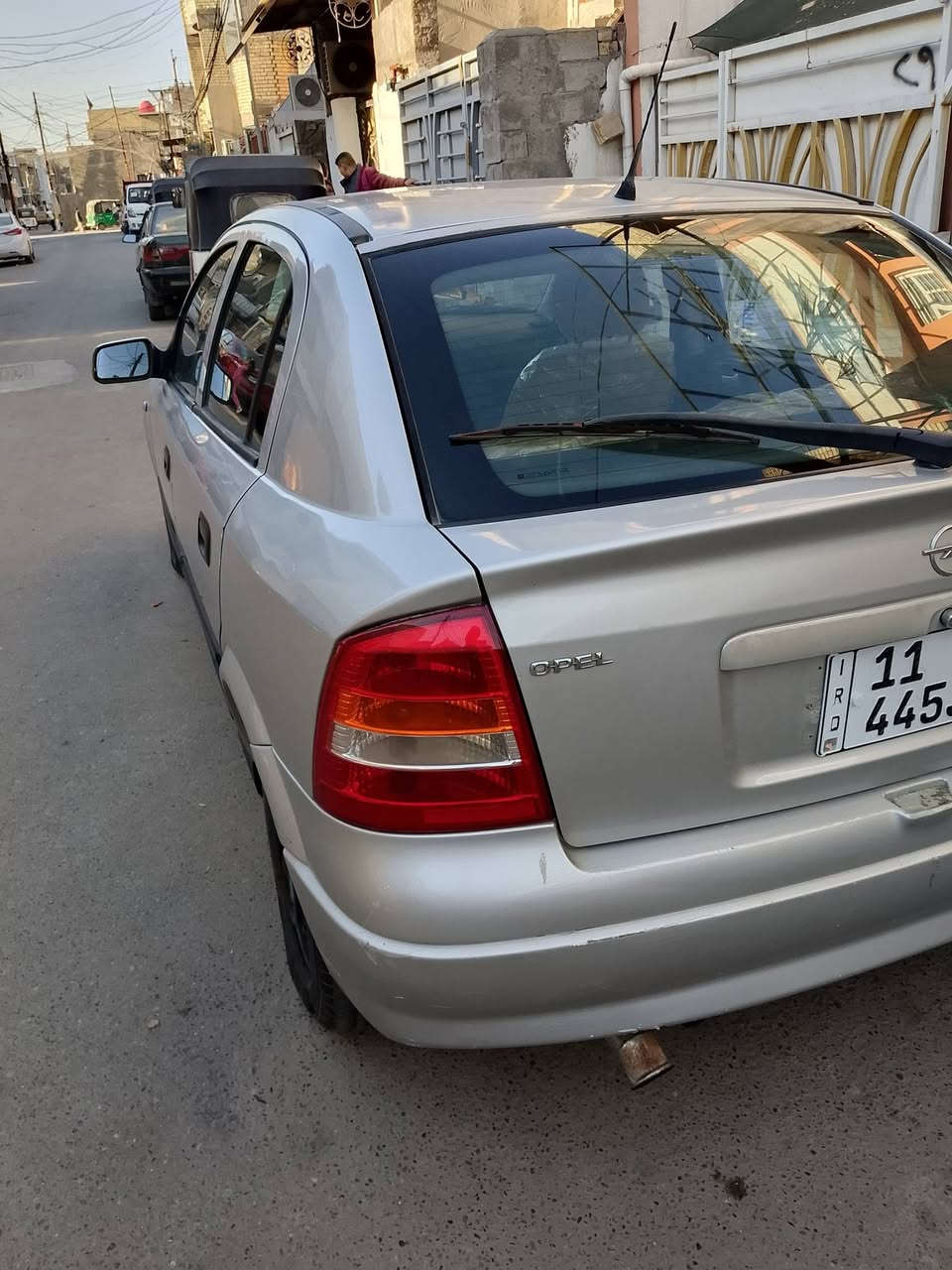 بسم الله الرحمن الرحيم 
للبيع اوبل استرا موديل 2002 رقم بغداد دولي بأسمي محرك جديد والكير أيضا جديد  منظومة بانزين جديده
كهربائيات كلها تشتغل اي نقص مابيه تخم تاير جديد صدر امامي خلفي جديد غرفه جديده  نقص غاز وقايش للتبريد 
صبغ عام درجه اولى عارضها ب45 وبيه مجال مكاني بغداد الدوره  ***********
