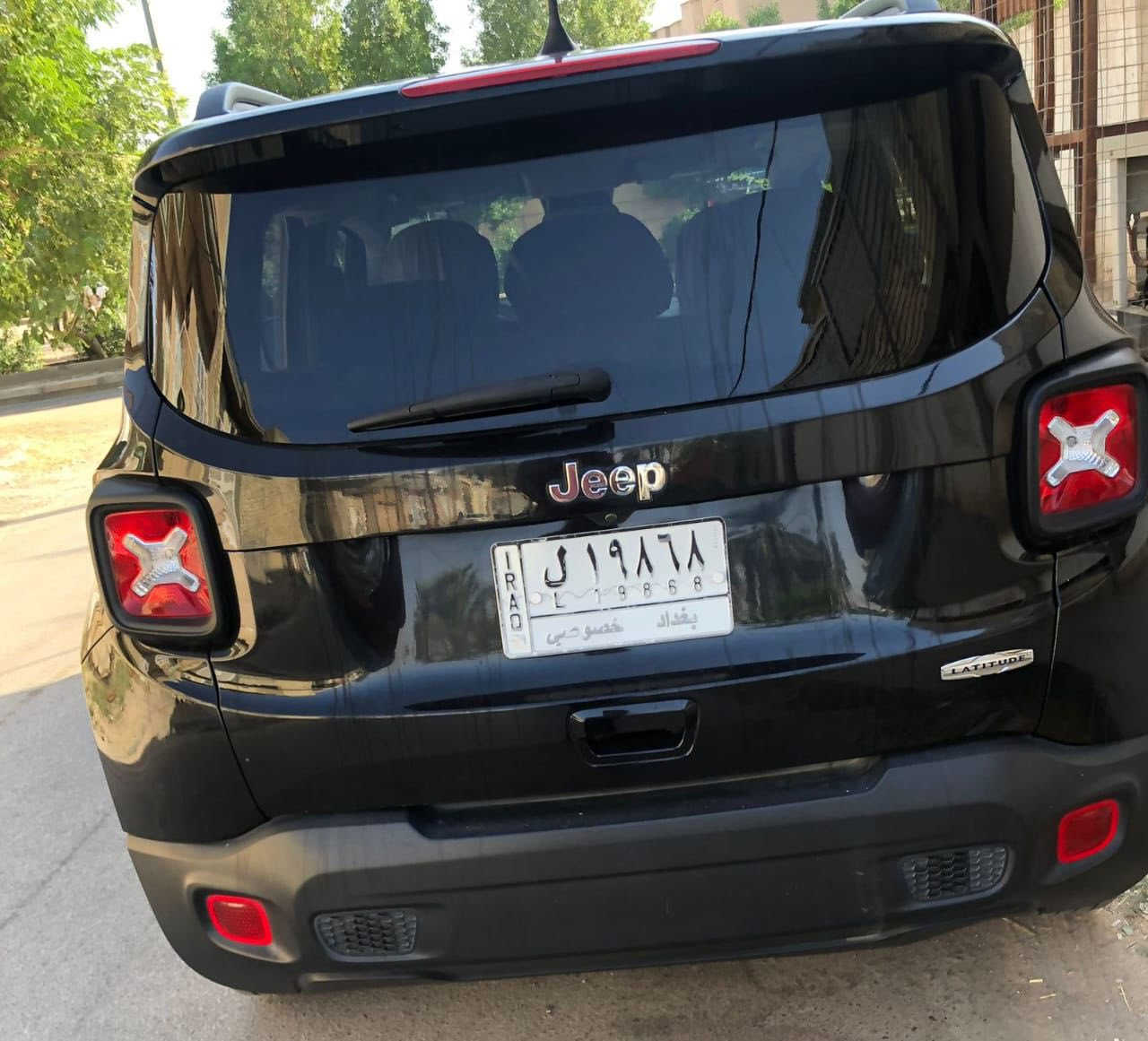 السلام عليكم
جيب رينكيد 
موديل 2021  لون اسود 
رقم بغداد بسمي
صبغ جاملغ امامي و حافه البنيد صور حادث بالمنشور 
مواصفات
بصمه تشغيل 
كامره دواره 
شاشه كبيره 
شاشه اعطال 
تحديد مسار 
رادار امامي 
رادار جانبي 
مانع تزحلق
فول تحكم ستيرن
هاندبريك بصمه
حساس اطارات 
مكان بغداد بسمايه 
سعر 123 بيها مجال بسيط 
***********
