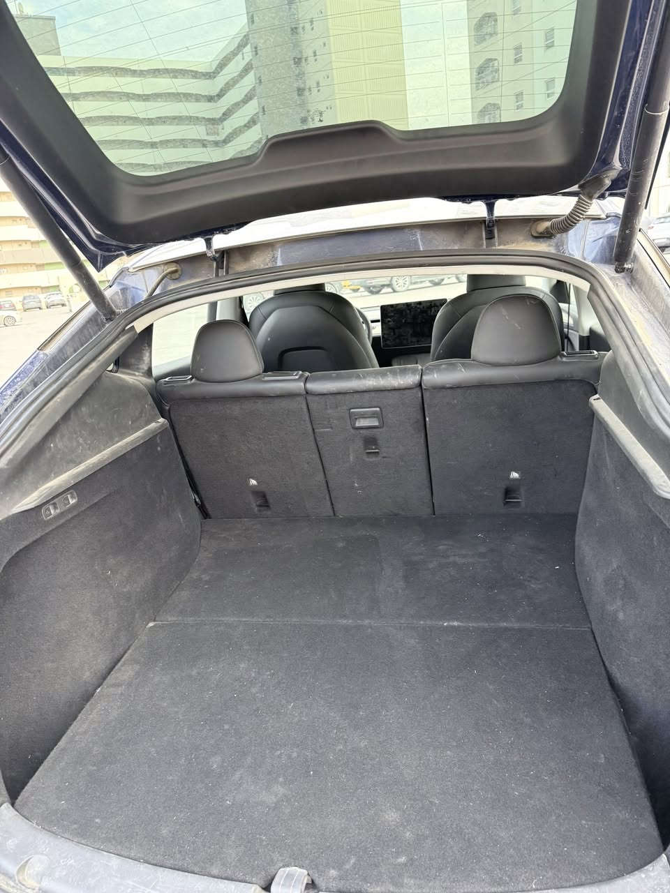 السلام عليكم للمراوس بتلرايد
تيسلا موديل y
موديل 2023
ماشيه 63 الف كيلو حقيقي السياره جديده جداً مابيه اي نقص 
الحادث جاملغ خلفي صبغ فقط 
مواصفات تيسلا معروفه كشنات تدفئه تحكمات ستيرن كشنات كهرباء شحن WIRELESS 
تدعم أجهزه ابل أندرويد بعد هواي مواصفات 
مرقم بغداد باسمي تحويل ثاني يوم
للاتصال ***********
أو راسلني خاص وتدلل
