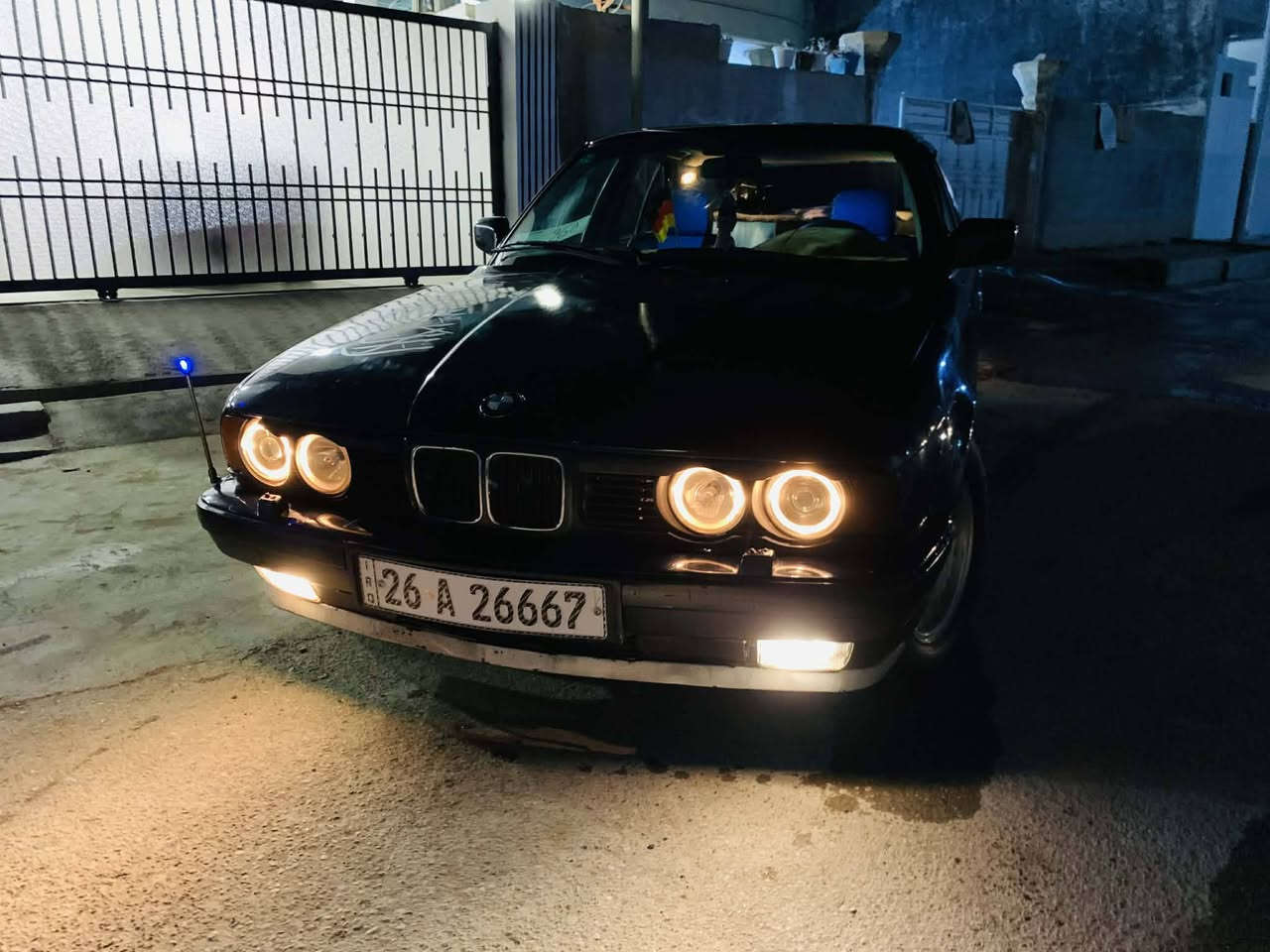 سلام وعليكم بي ام 525بلاد محرك فلا كير عادي محرك كير بلا جيس رقم دولي لل2030 سياره مابيه قطرت معجوان صبق الجماليه كهربائيات كلا شقال سقف سلايت صدر اربع تايرات جدد دفتر بانزين للاستفسار اتصل ***********العنوانكوك باجوان
