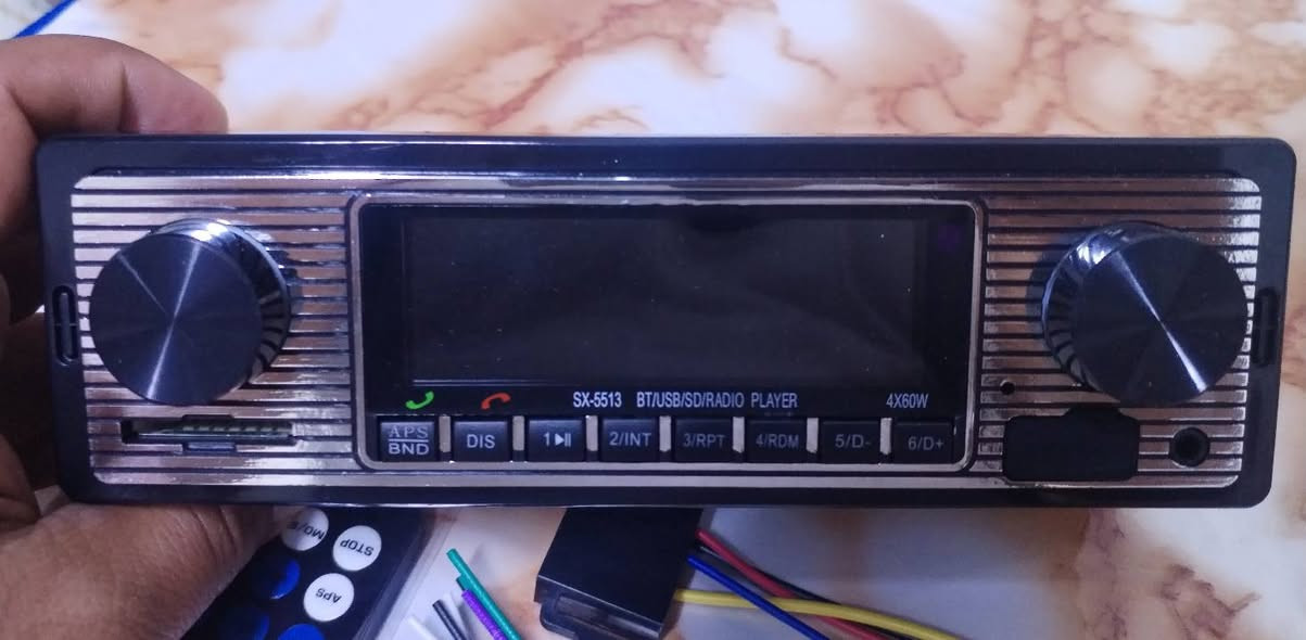 مشغل MP3 للسيارة، وتتضمن مواصفاته الرئيسية ما يلي:
قدرة خرج صوتية عالية تصل إلى 

￼

60W×460 W cross 4

60W×4

بتقنية MOSFET. 

شاشة عرض رقمية باللون الأسود. 

دعم تشغيل ملفات MP3 و WMA. 

منفذ USB وفتحة بطاقة SD/MMC. 

يأتي مع جهاز تحكم عن بعد

السعر 20 الف
توصيل بصرة ولكل المحافظات


**إذا كنت صاحب هذا الإعلان وتريد حذفه لأي سبب، رجاءا أرسل رسالة إلى الدعم الفني**