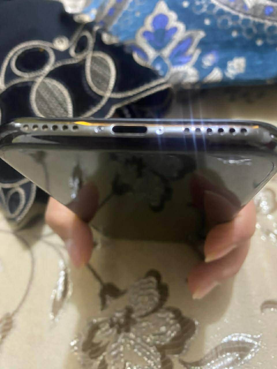 يا الله..
سلام عليكم 
ايفون xعادي 
ذ 256
مبدل بطاريه تقره 100
الكامره مرات تتهزهز 
سعره 150وبي مجال للشراي
نضافه/100/100


**إذا كنت صاحب هذا الإعلان وتريد حذفه لأي سبب، رجاءا أرسل رسالة إلى الدعم الفني**