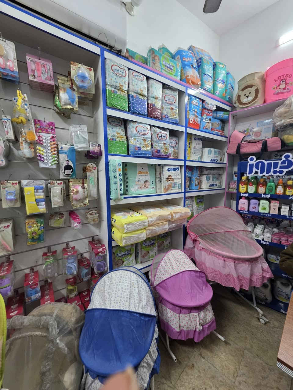 سنتر اطفال للبيع  بضاعه كامله  + اثاث 
موقع بغداد الجديدة شارع فالح ابو العنبه 
اتصال ***********
