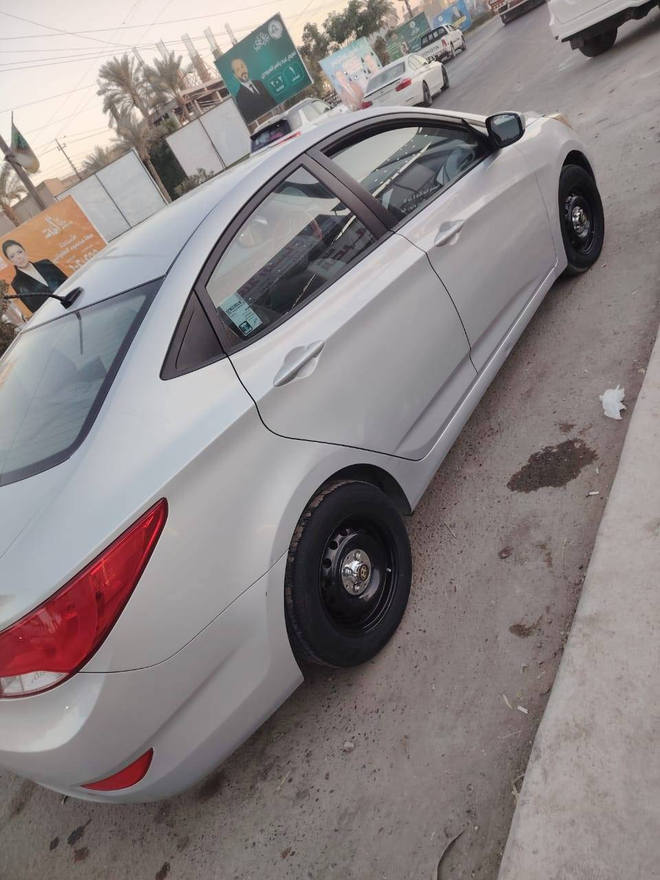 هيونداي اكسنت وارد امريكي كلين صبغ دعاميات سنه الصنع 2016. على مواصفات بالاكسنت السياره جاهزه من كلشي السعر 105ورقه وبيها مجال ***********
