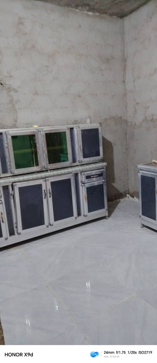 السلام عليكم
عندي بيت للرهن غرفتين وصاله ومطبخ وتخاريج قريب ع مستشفئ الجديده بناء حديث جدآ يبعد عن شارع العام 20 متر سعر الرهن 10 لمدة سنه وقابل للزياده خدمات كامله تفاصيل اكثر اتصال ع رقم ***********
