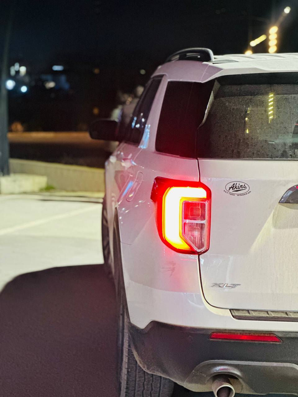 Ford EXPLORER  
XLT 2023  AWD ful
فۆرد اکسپلوری زۆر هەرزان  2023ی ئیکس اڵ تی دەبڵ ئەکسل  یەک پارچە بۆیاغ بێ ارباک  14 مایل ڕۆیوە سەیارە کە بە ناوی خۆ مانە و بێ قەپە و بێ مە سرەف  سە یارەکە وەک سفر وایە زۆرجوان  فول  بۆ پە یوەندی ژ.م
***********
*********** السليمانية, العراق

