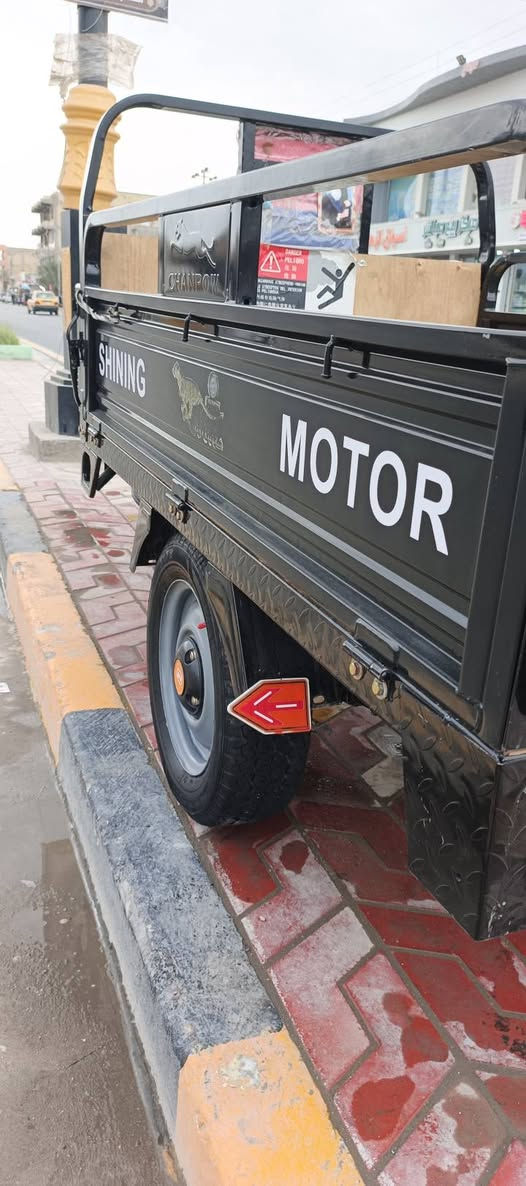 سلام عليكم  ستوته للبيع او للمراوس حسب القناعه لون برتقالي لو سمائي ***********رقمي بي واتساب عماره ابو رمانه
