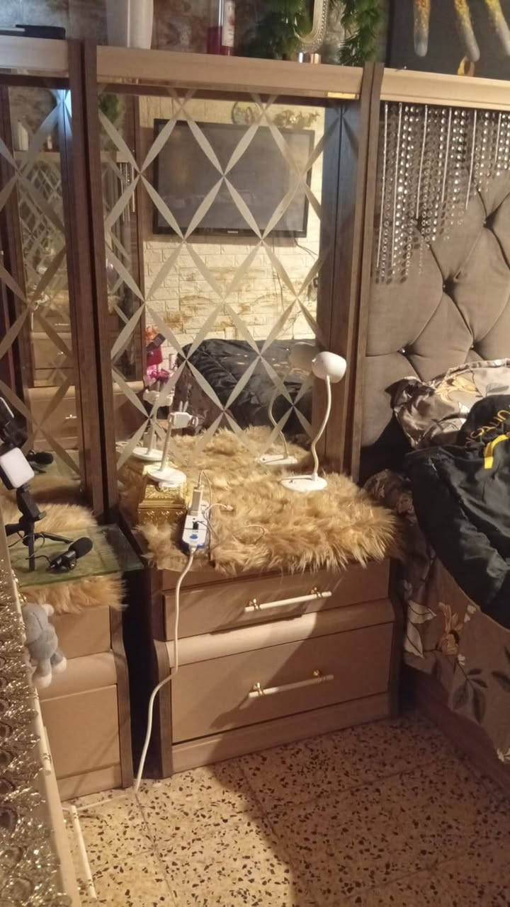 للببع غرفه تركيه الاصليه موضح بالصور الضرر مالته بسيط ٧قطع سعره ٦٠٠،بردات كل زوجين ١٥، ماعدأ الرصاصي و الحمره والتول علئ ١٥ الزوج، شجره كرسمس ٧، سيت رفوف ١٥،ديباجات جدد البنفسجي ٢٥ ٦قطع، السمائي ٣قطع ١٥،مفرش تخم الجوزي ١٥، الفرو ٢٠،عشر مقاعد، جنطه مكياج كبيره ١٥،الشراي فقط فقط يدخل خاص توصيل ماعندي مكاني بغداد السيديه مستعجله علئ بيعته


**إذا كنت صاحب هذا الإعلان وتريد حذفه لأي سبب، رجاءا أرسل رسالة إلى الدعم الفني**