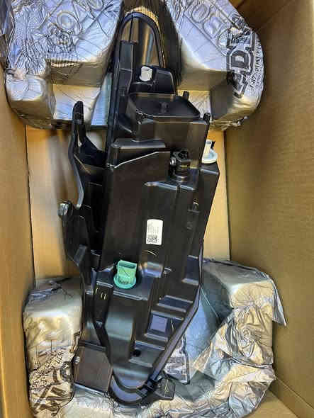 متوفر لآيت اترافرس جديد اصلي وكاله 

موديل 21/18 

بغداد ساحه الطيران شارع إلجام 

متوفر توصيل جميع المحافظات 

***********
