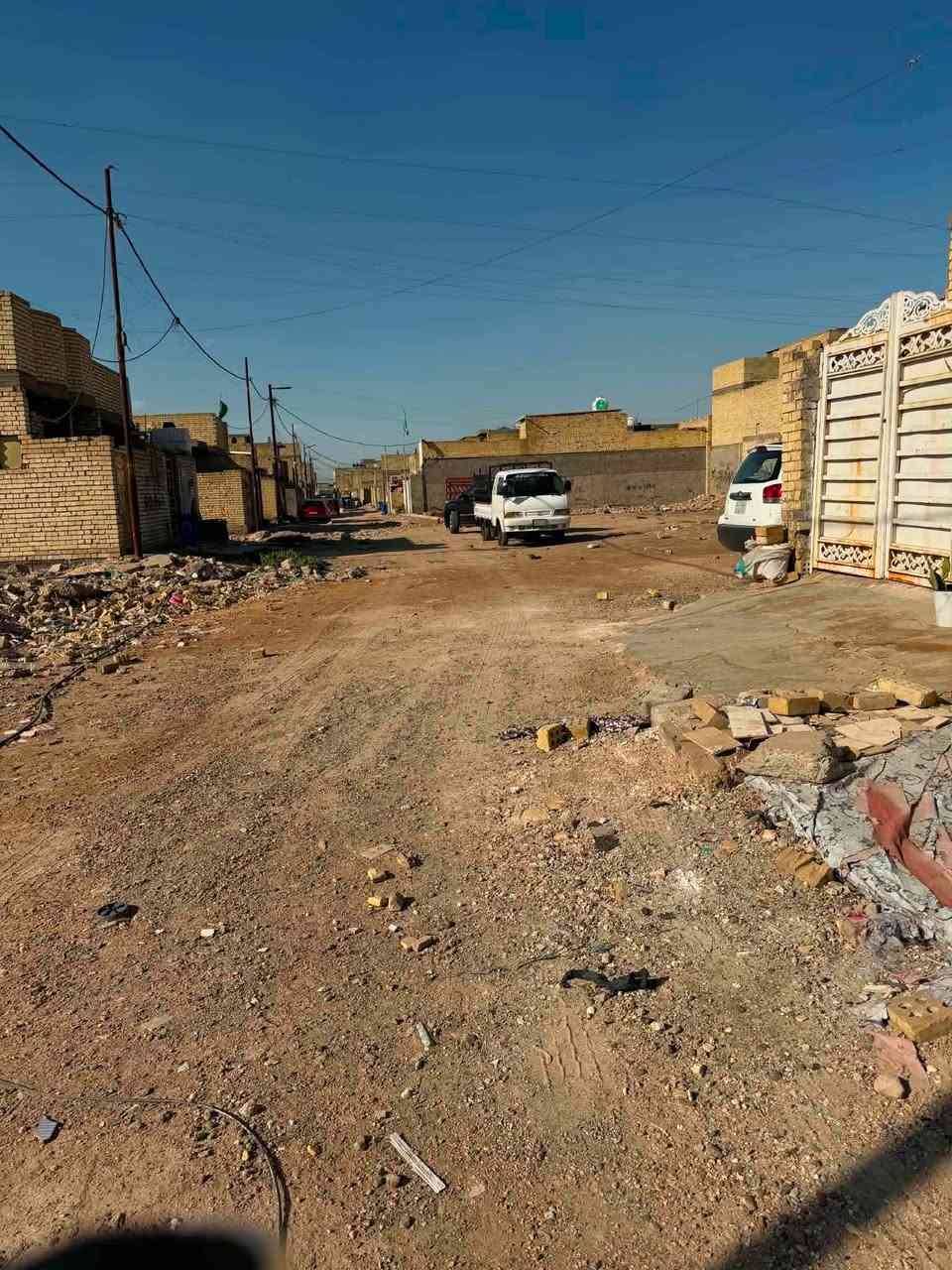 ارض للبيع منطقه ام الكبر والغزلان المساحه ١٠٠ الواجه ٥ نزال ٢٠ ) رقمي *********** السعر خاص
