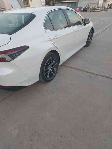 كامري خليجي فول مواصفات وكاله عبد الطيف موديل 2023مكفوله من صبغ و البارد ماشيه 41 الف سعر 23.900 بيها مجال بسيط عنوان بغداد الكريعات ***********
