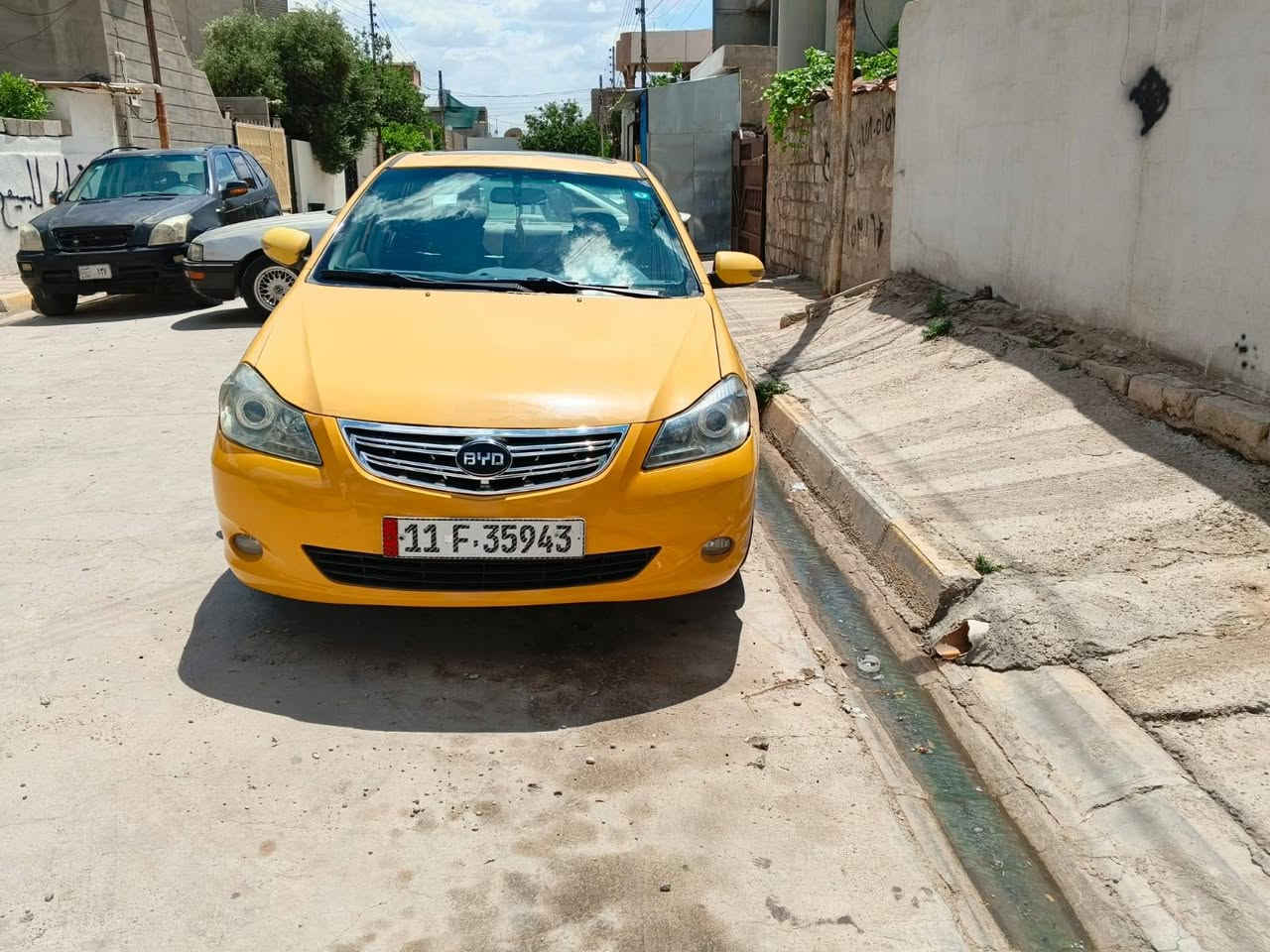 السلام عليكم بي وايدي جي 3 موديل 16 بيها بس باب السكن بي معجون او راس البونيد بي معجون شويه كير محرك مابي عيب تبريد شغال كير اوتو فتحه او بصمه اتريد تحويل اتريد وكاله اني حاضر خابر او تدلل مكاني كركوك  ***********  السعر 53 او بي مجال
