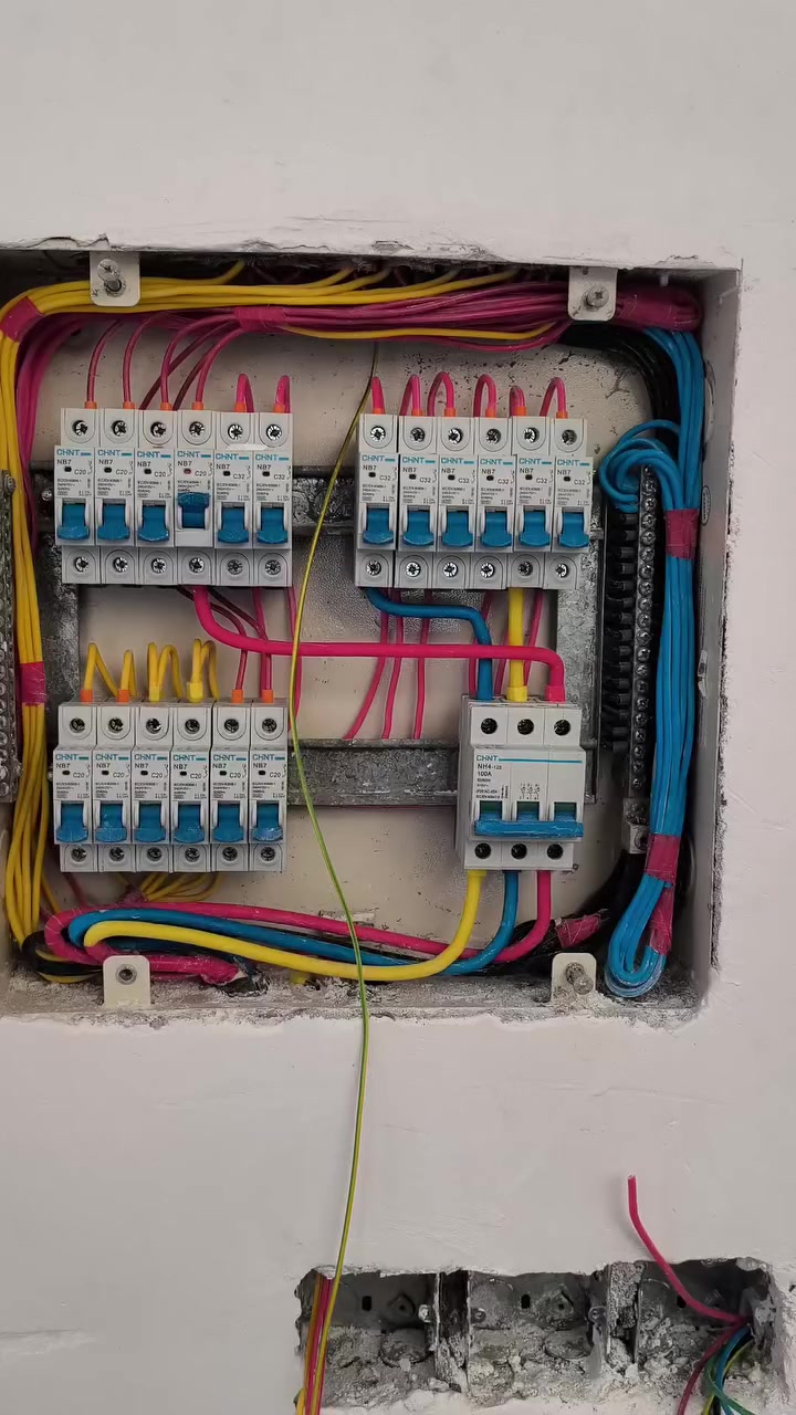 عمل كهرباء البصره ***********
