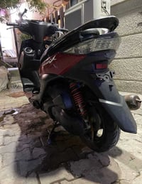 سكنس لد للبيع كلها بلادي مستعجل عله بيعتها  السعر 700 الرقم 0775525406...