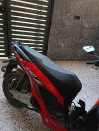 دراجة شحن للبيع  بطارياتها منتهيات + الكفر الامامي متفلش الكهربائيات ك...