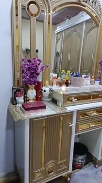 غرف نوم • بصرة • ذهبية