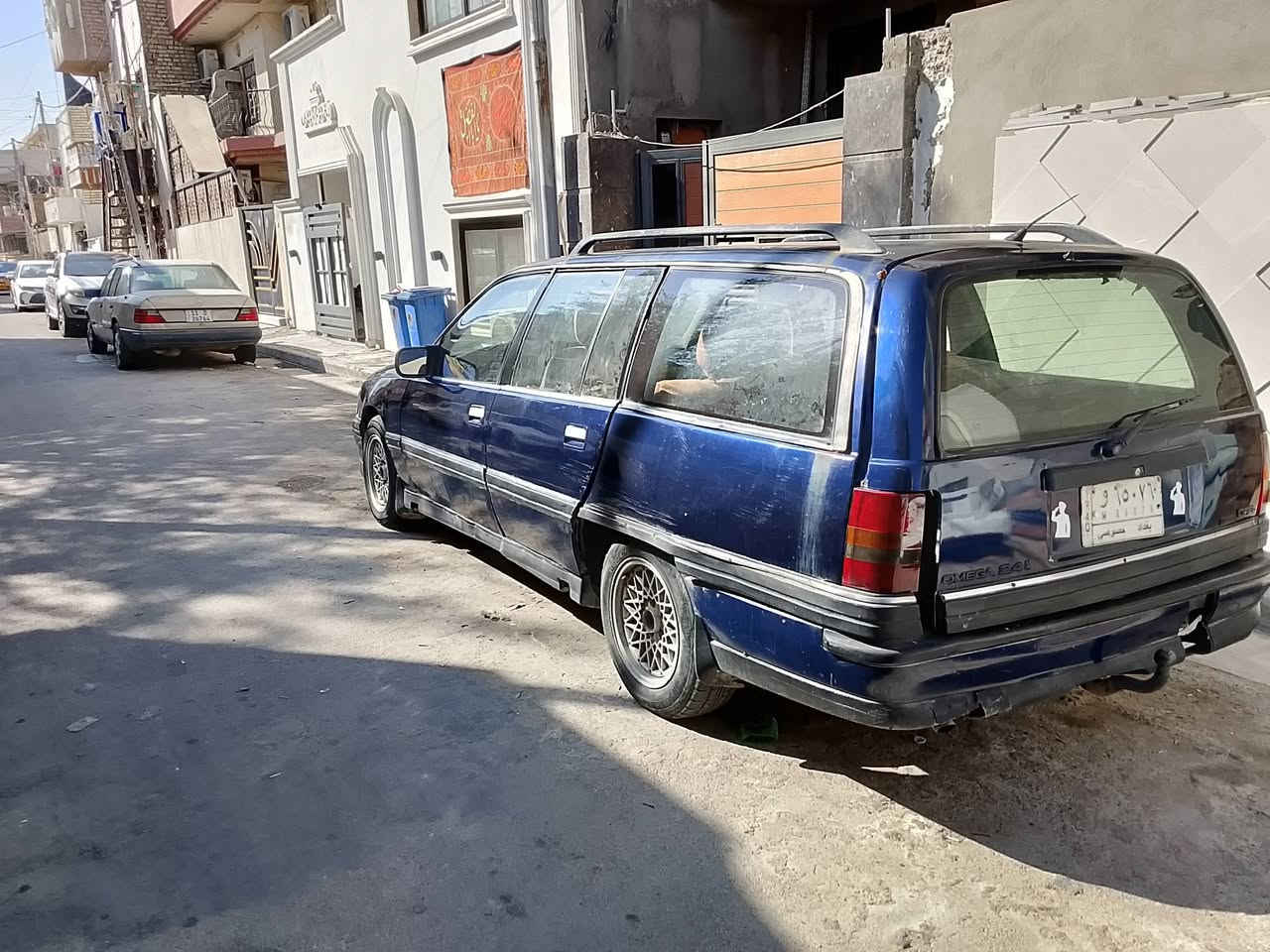 اوميكا للبيع موديل 93 كير عادي سيارة جاهزة كهربائيات شغاله سنوية ساقطة من شهر الثاني السعر 22وبيها مجال ***********
