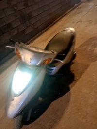 دراجه بريز للبيع كامله مكمله نقصها بس سلف كلشي شغال بيها ورقه منفيس در...