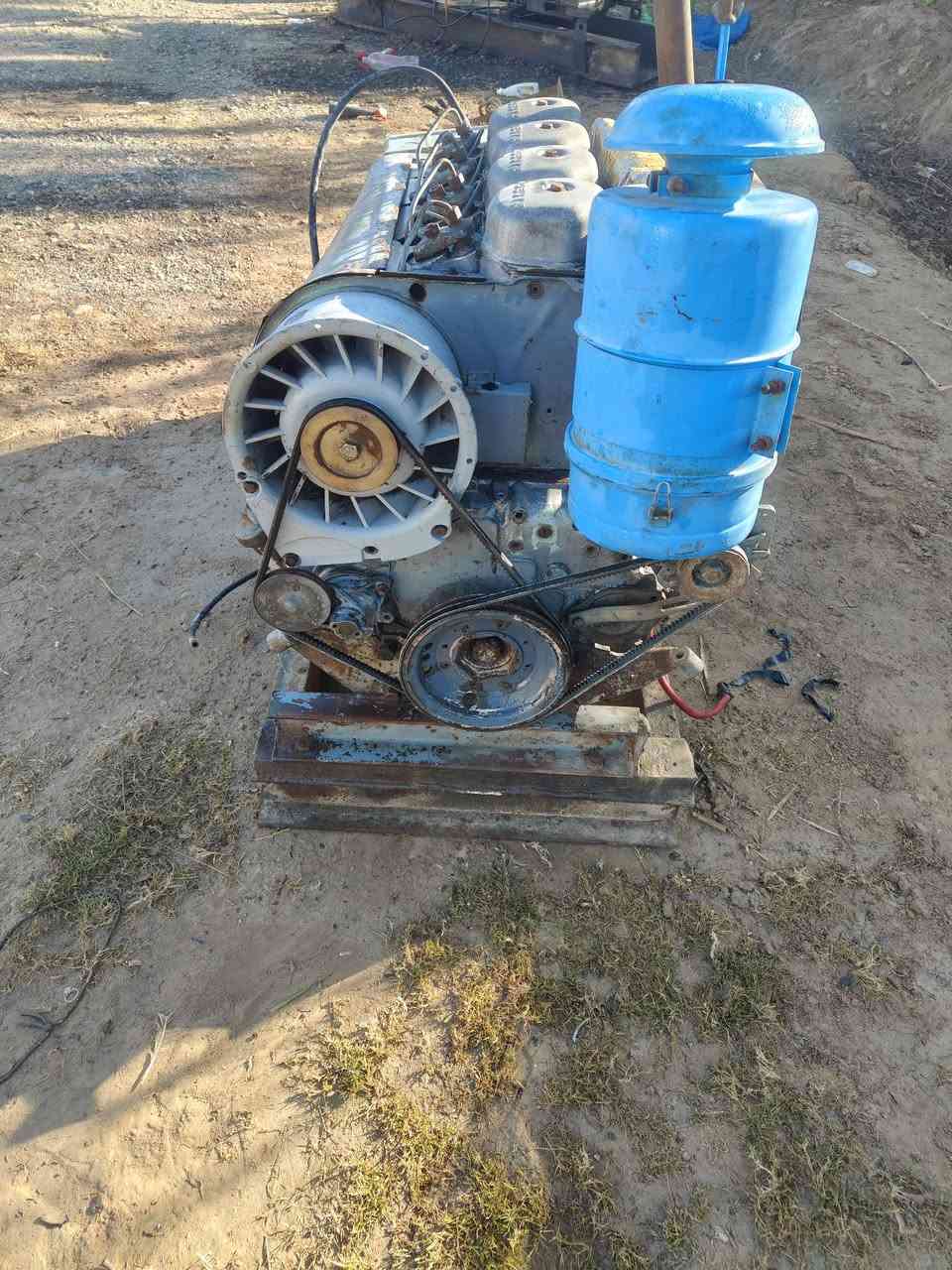 للبيع دويز اربعه سلندر توليد 75 كي في مكفول لاصرف ولا بخار للاتصال ***********
