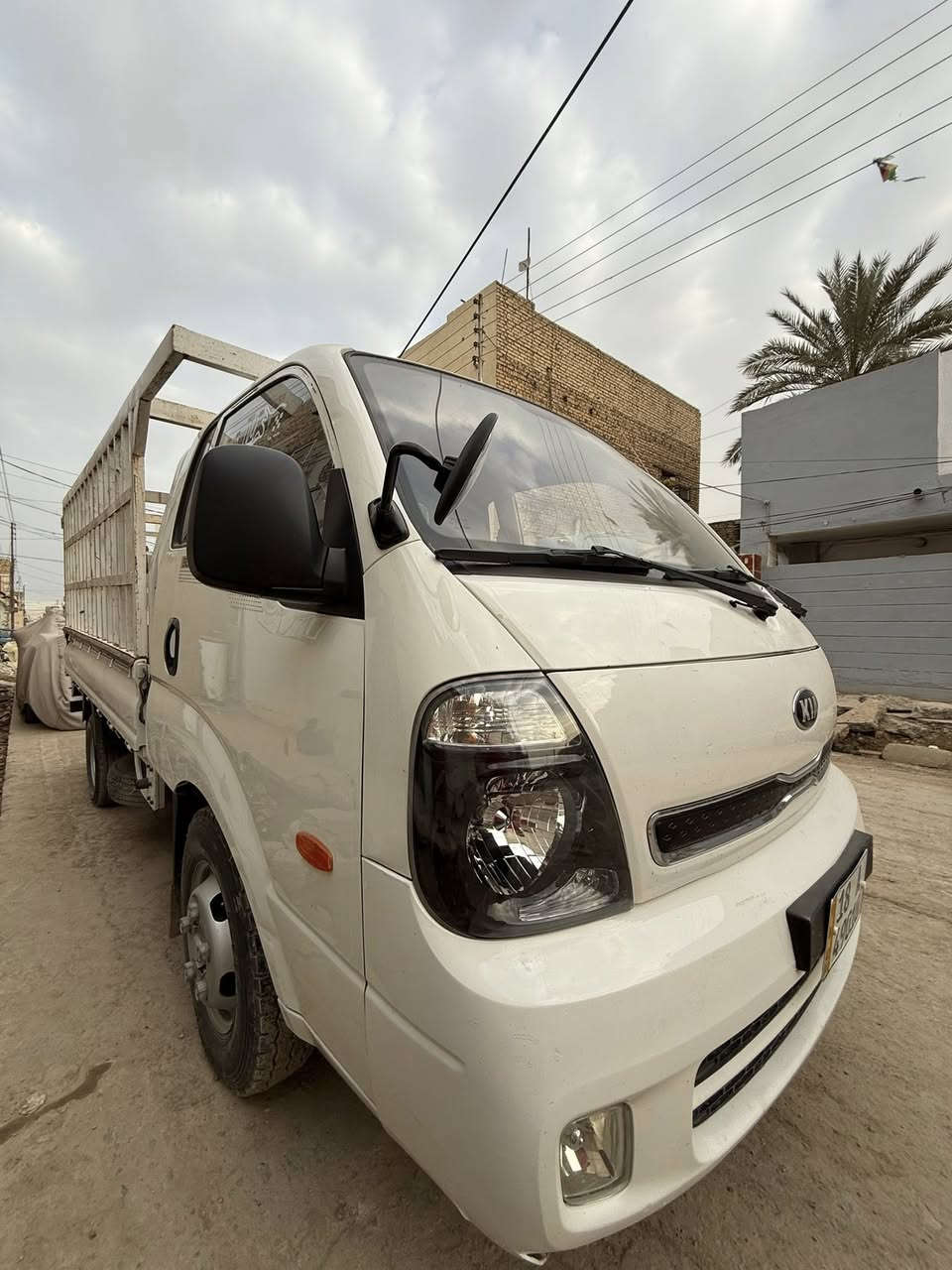 اعتذر عن المراوس فقط بيع اقره تفاصيل وخابرني ع سعر
فحل 2019 رقم بابل انكليزي سنويه الى 2029
محرك 4000مفتوح شاصي مكفول محرك مكفول حداديه صدر تحويره 14 تانكي 120 تبريد ثلج
ملاحظه:سياره مبدل قماره اثر ضربه بلتكمه شاصي مكفول 
قماره مرسمه مروريا شعار كمركي بلشاصي والقماره ومثبت بلسنويه
سياره جاهزه للعمل 
مكان حله : مركز المدينه
السعر 114وبي مجال بسيط كلش
***********
