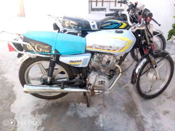 دراجه ارشه للبيع مكان شهربان دراجه نضيفه تايرات جدد كهربائيات شغاله ***********
