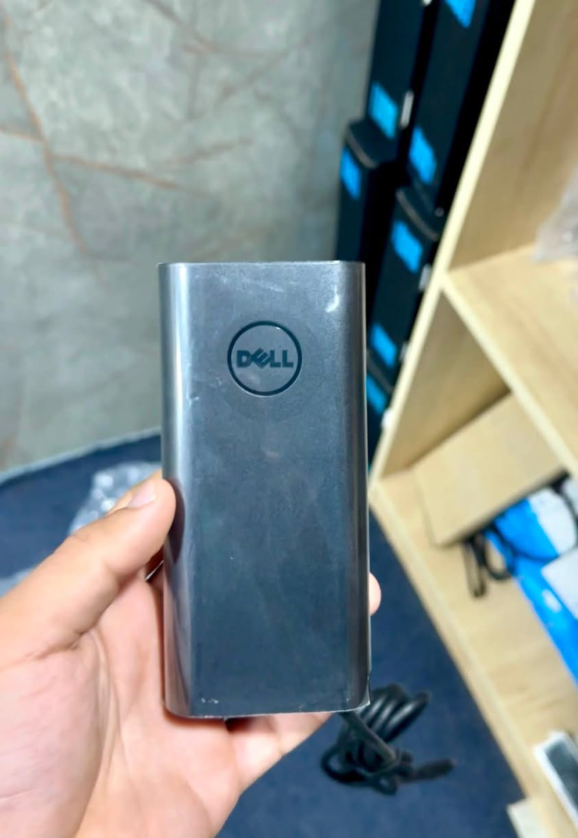بعد نفاذ الكميه وطلب الجمهور وفرنا الموديل تاني بعدد محدود بكارت شاشه rtx A2000 8GB
Dell pression 5570 ❤️🔥
🔹المعالج: i7-12800H جيل 12

🔹 عدد الأنوية: 14 Core

🔹 عدد الخيوط: 20 Threads  

🔹 الرام: 16GB DDR5 ركز هنا 🔥🔥

🔹 التخزين:512GB SSD NVMe

🔹 كارت الشاشة: NVIDIA RTX A2000 – 8GB GDDR6

🔹 الشاشة: 15.6 بوصة 4K Touch

🔹 الكيبورد: Backlit

🔹 التصميم: Premium نحيف

بيشغل اي حاجة AutoCAD 3dmax اي حاجة حرفيا حتي الألعاب 

🎁الشاحن الأصلي مش الكوبي ركز

🛡️ ضمان سنة كاملة بفاتوره مختومه يعني بتشتري وانت مطمن

💎 استيراد خارجي – فرز أول A+

🚚 شحن لجميع المحافظات او الاستلام من مدينه نصر او الفيوم ❤️

احجز جهازك معايا واتساب او كلمني علي الرقم دا

01014422056 👇

https://wa.me/201014422056


**إذا كنت صاحب هذا الإعلان وتريد حذفه لأي سبب، رجاءا أرسل رسالة إلى الدعم الفني**