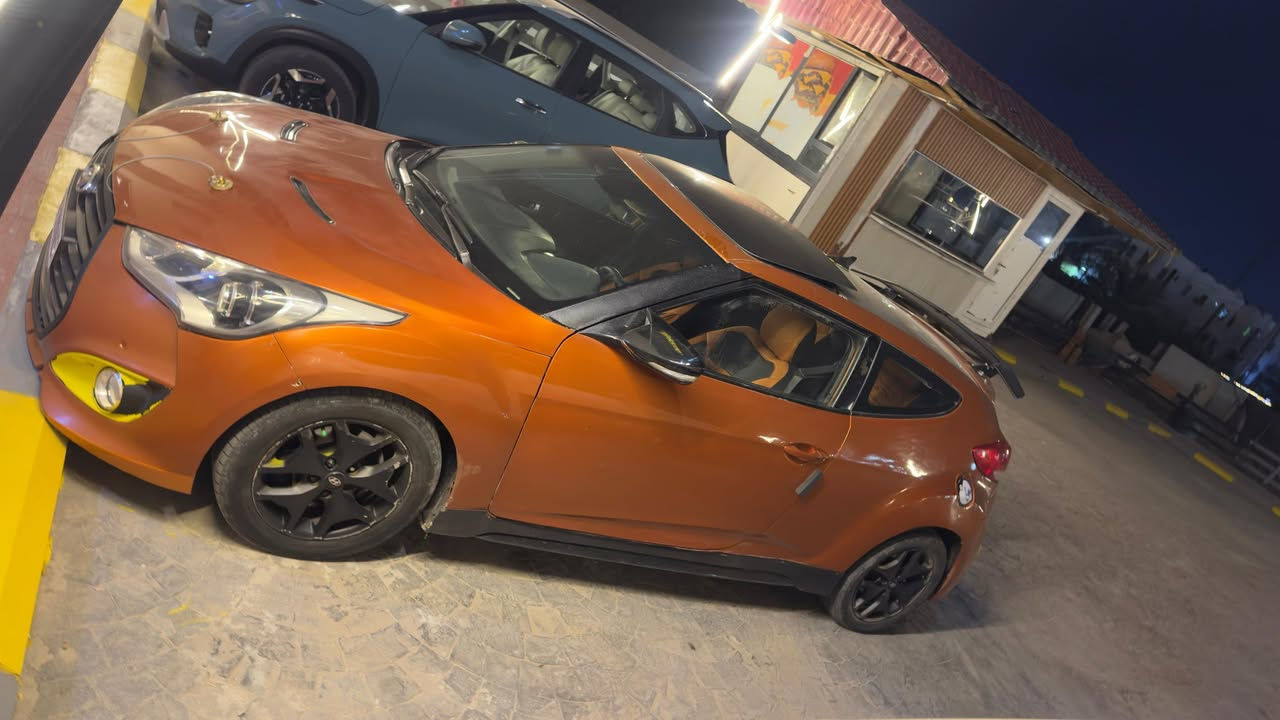 هيونداي فولستر 2013 

كير مكينه حداديه جيده 

تخم تاير جديد  

شاشة 10انج

كامرة دوارة 

تحكمات استيرن

فول بانوراما

صبغ احزام اثر شخوط وجراد

رقم انكليزي 

مكان السيارة بغداد حي الجامعة 

السعر 93 

***********
