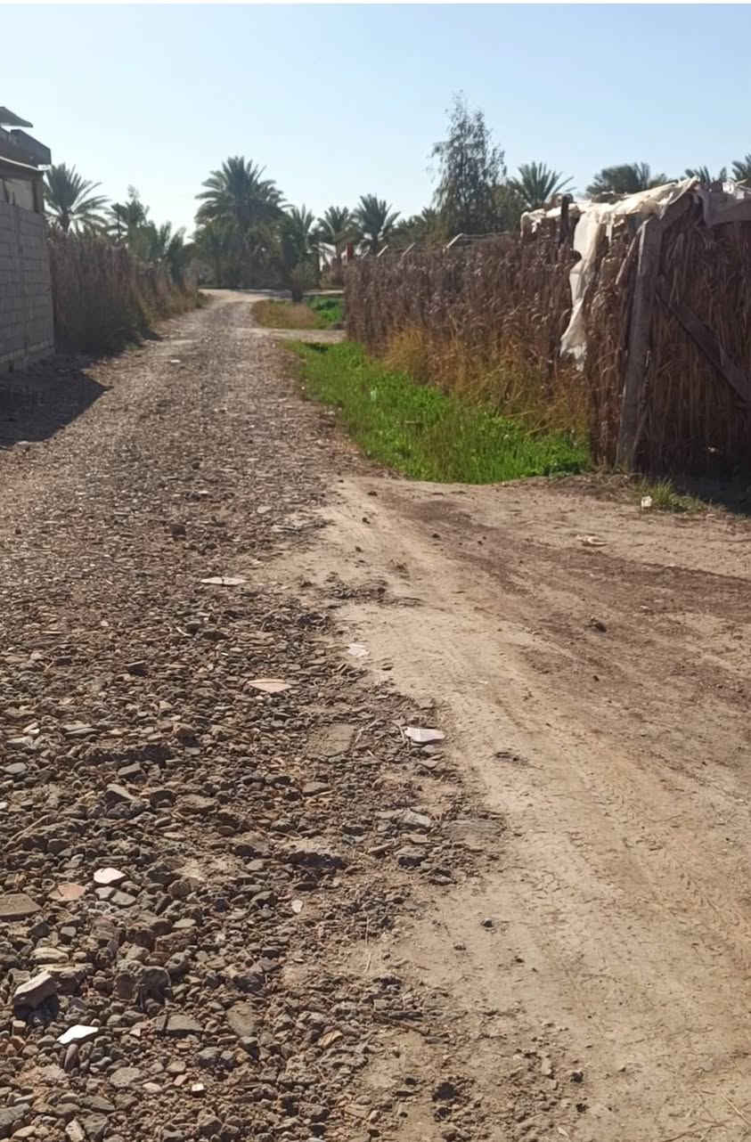 السلام عليكم ارض للبيع مساحته 750 ارض طابو زراعي سند 25 تحويل مباشر باسم البايع ا المكان خلف مدرسه الطفوف تبعد عن شارع العام 250 متر الاستفسار رقم الهاتف ***********
