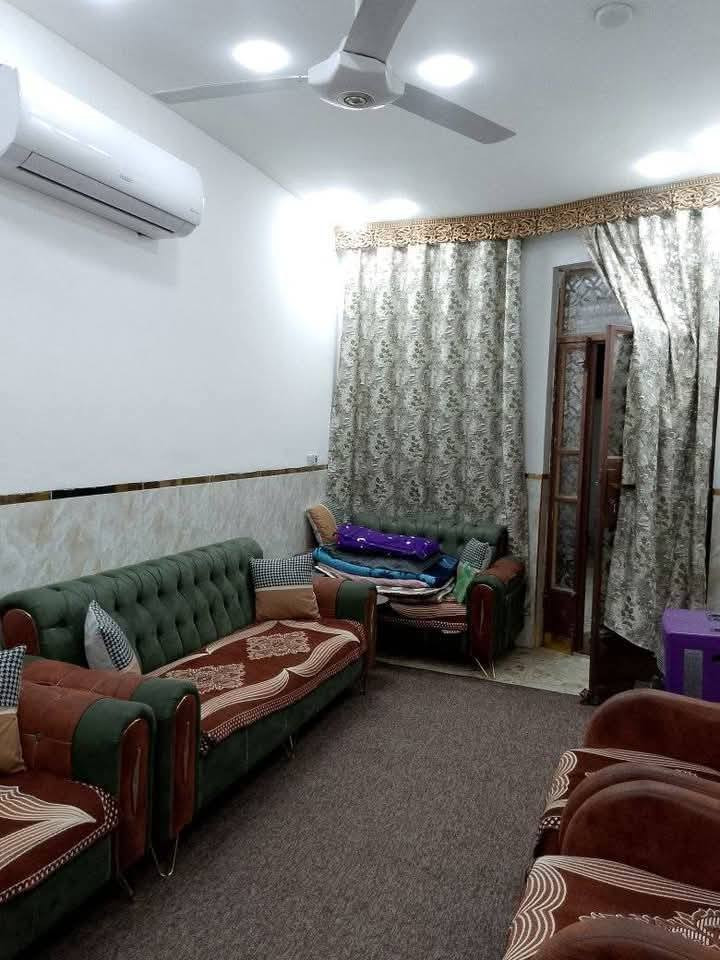بيت البيع مساحه ١٠٠ جبه ٤ نزال ٢٥ بيت ٢طوابق مكان بغداد الجديد قريب على النعيرية اتصالات ***********ابوحسين ***********محمد مكتب اسد بغداد للعقار
