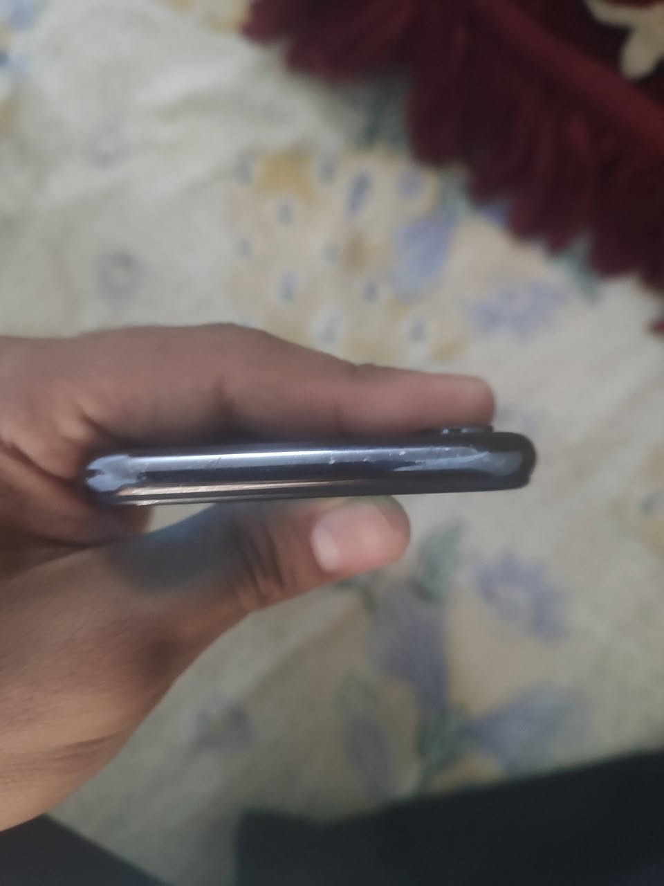 السلام عليكم
ايفون اكس ذاكره 256 بطاريه مبدله 100 
مبدل شاشه وبيها كسر فيس ايدي متوقف 
كاميرات كله شغال الجهاز
العنوان الديوانيه الحمزه الشرقي 
الرقم ***********
السعر 100 وبي مجال
