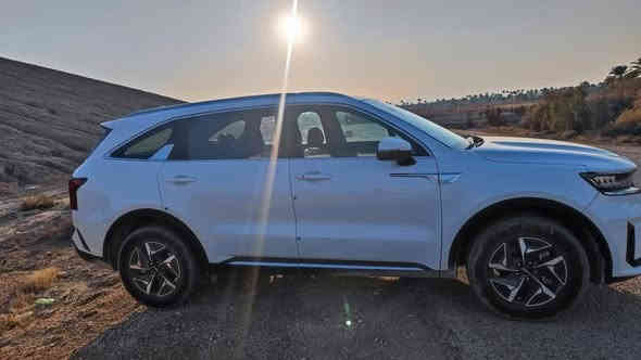 بيع مستعجل تم تخفيض السعر 
سورنتو هايبرد 2023 امريكي فول مواصفات
بدون اي قطعة صبغ
فول مواصفات كاميرات حساسات رادارات 
كشنات جلد و كهرباء و تدفئة 
انارات ترحيب باليدات
ماشية 16 الف ميل فقط 
محركين بنزين 4 سلندر و محرك كهرباء 
اقتصاد مو طبيعي بالوقد 
تفويلة تمشيك 1000 كيلومتر 
تفويلة وحدة تكفيك شهر كامل 
رقم بغداد مشروع وطني  باسمي تحويل ثاني يوم و بجميع المحافظات
حادث بنيد سطحي فقط و مبدل ببنيد خليجي ابيض نفس اللون و الدعامية خليجية لون ابيض و بجم خليجي بالكامل
السعر 260 
للتواصل ***********
