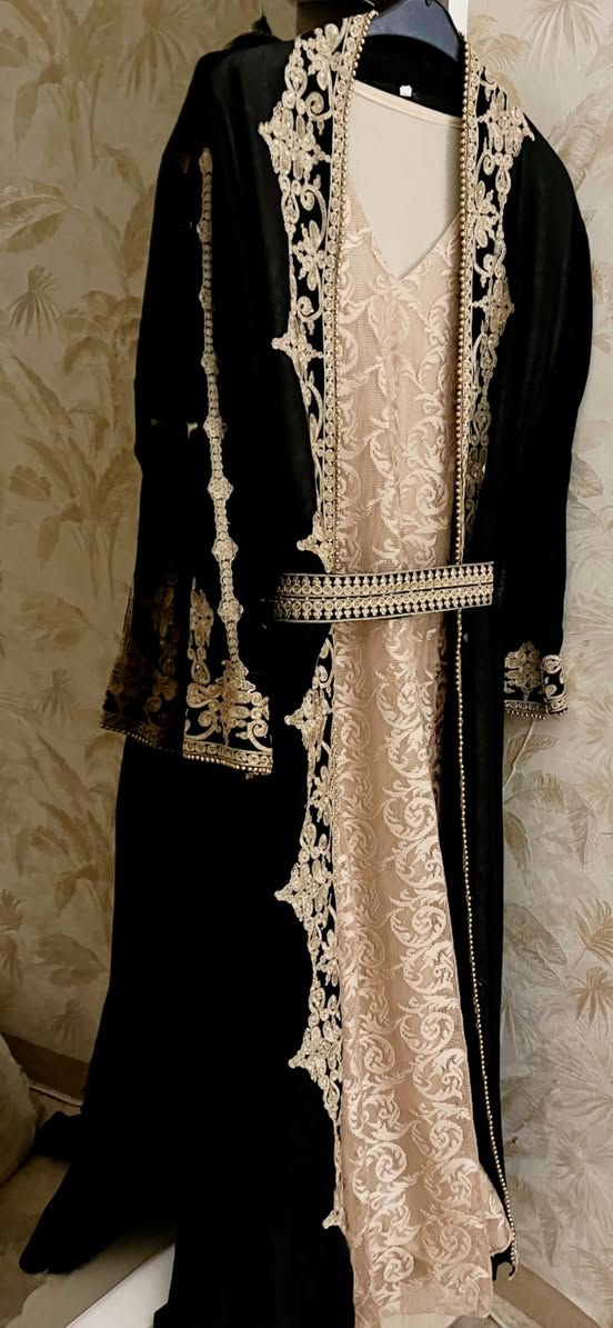 السلام عليكم قفطان 3 قطع فستان وبشت وحزام اخذته من مكه ب150 اريده 50 قفل عدي توصيل لكل العراق ب 3 مرهم رجعي بيد المندوب قياس 2 اكس يلبس حسب الوزن


**إذا كنت صاحب هذا الإعلان وتريد حذفه لأي سبب، رجاءا أرسل رسالة إلى الدعم الفني**