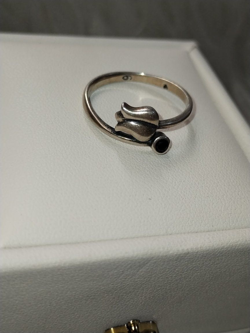 محابس فضه عيار 925يوجد توصيل


**إذا كنت صاحب هذا الإعلان وتريد حذفه لأي سبب، رجاءا أرسل رسالة إلى الدعم الفني**