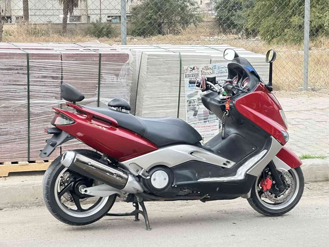 السلام عليكم للبيع تي ماكس2008 مكفوله كفاله عامة من كلشي كهرباىيات مكينه كلجات من كلشي مكفوله والدراجة بعد احله بلحقيقة السعر خاص او الاتصال *********** مكاني البياع
