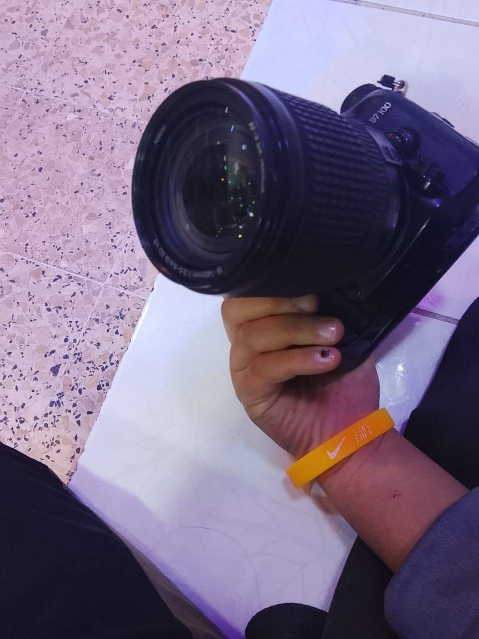 السلام عليكم
كامره نيكون D7100
سعر 500 الف
بغداد المعامل


**إذا كنت صاحب هذا الإعلان وتريد حذفه لأي سبب، رجاءا أرسل رسالة إلى الدعم الفني**