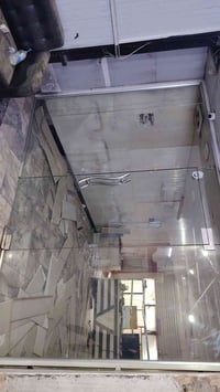 مجاناً الي تفيده يجي يفتحا وياخذها وبلعافية المكان البياع 07762491643 ...