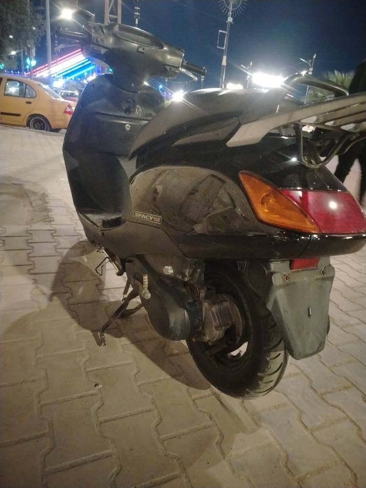 سبيسي ياباني اصلي سرعه ١٠٠ كلها شغاله مكينه خرسه برغي مامفتوح بيها مكفوله كهربائيات كلها شغاله اوراق الشراي *********** عمارة, ميسان
