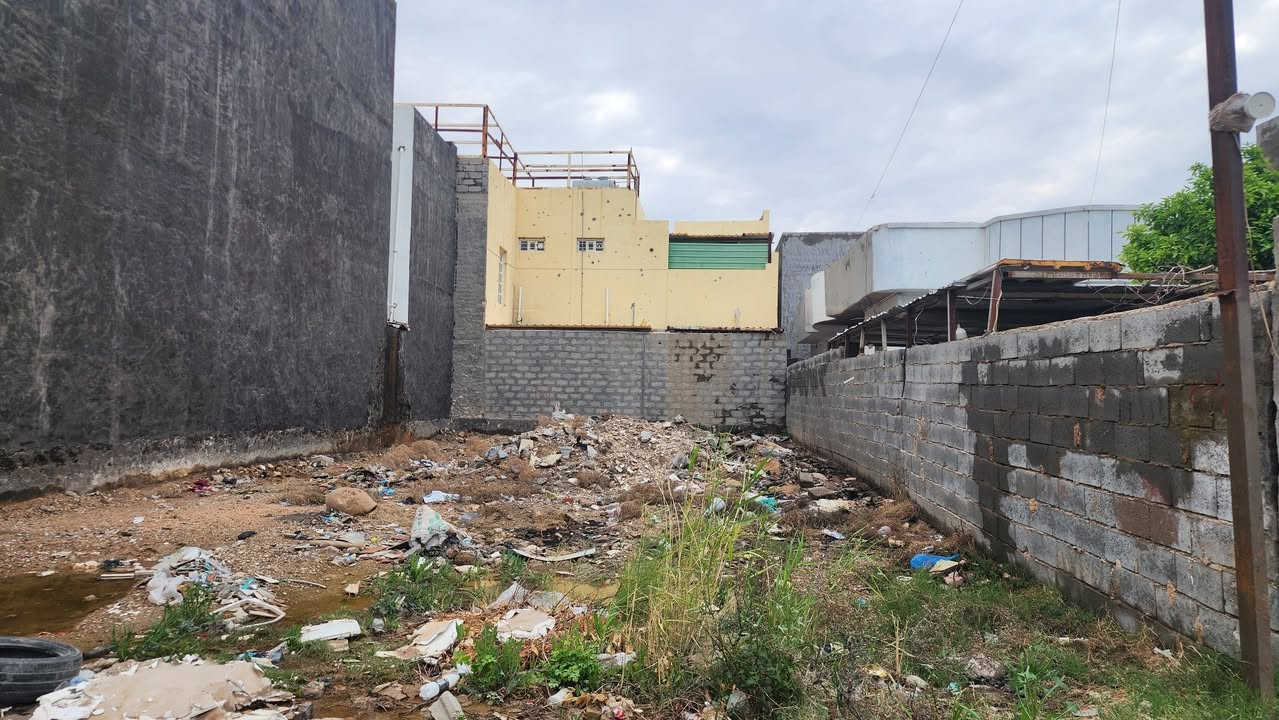 قطعة ارض للبيع مفوض بالطابو  👇👇 

✅ كورنيش قادسية الثانية قريب شارع 30 م
✅ مرقمه 
✅ شارع 8 متر
✅ وجه 10 م ونزال 22 متر
✅ مساحة 220 متر
للأستفسار
*********** متوفر واتس

مكتب التميز للعقار في قادسية الثانية قرب الحوراء
