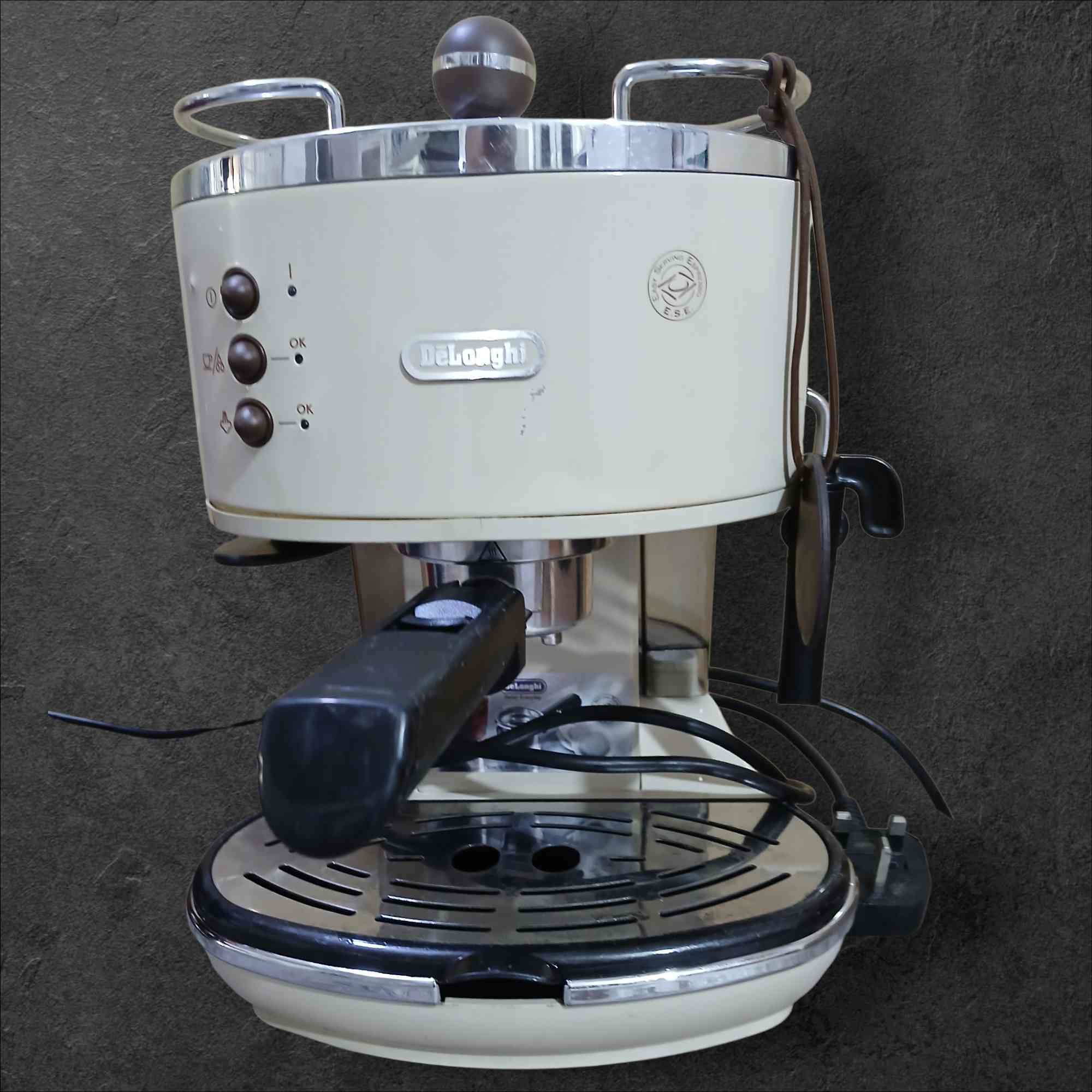 اختار الصور يجيك السعر


**إذا كنت صاحب هذا الإعلان وتريد حذفه لأي سبب، رجاءا أرسل رسالة إلى الدعم الفني**